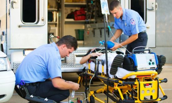 How Much Do Paramedics Make in Ontario?