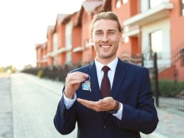 How to Become a Real Estate Agent in Ontario?