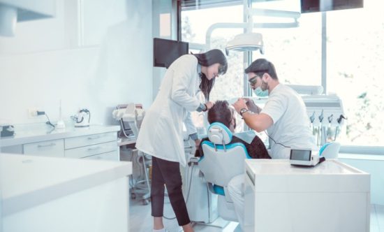 Factors Influencing Dental Assistant Salary