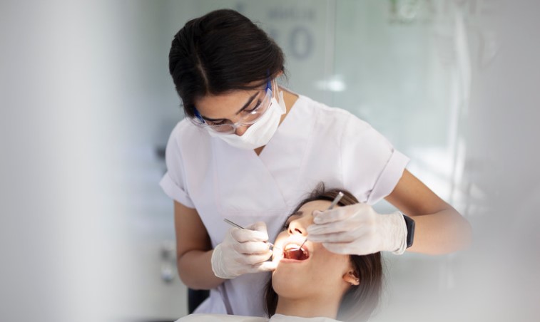 What is the Average Dental Hygienist Salary in B.C?