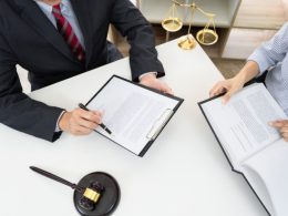 What is the Average Paralegal Salary in Toronto?
