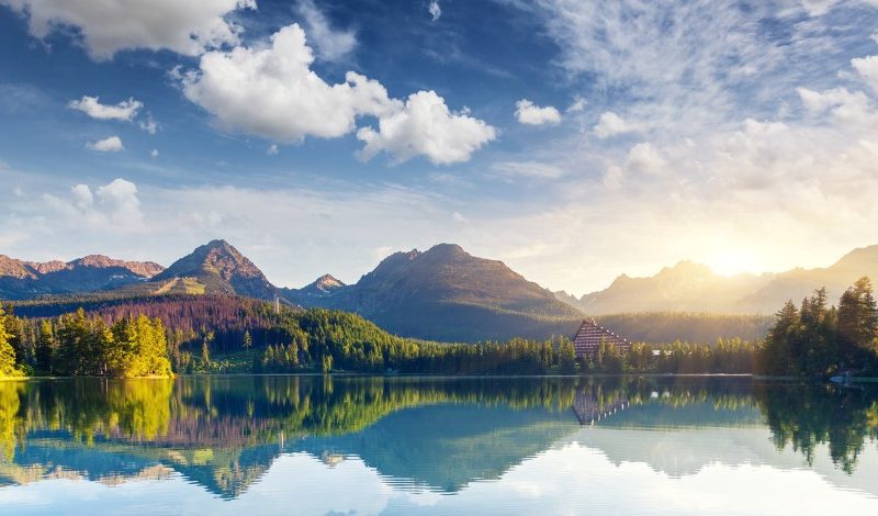 Top 10 Beautiful Lakes in B.C