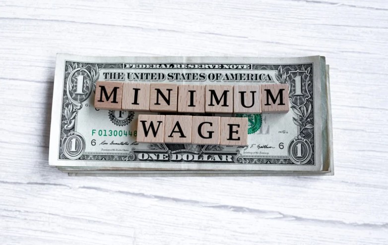 What is the Minimum Wage in Montreal?